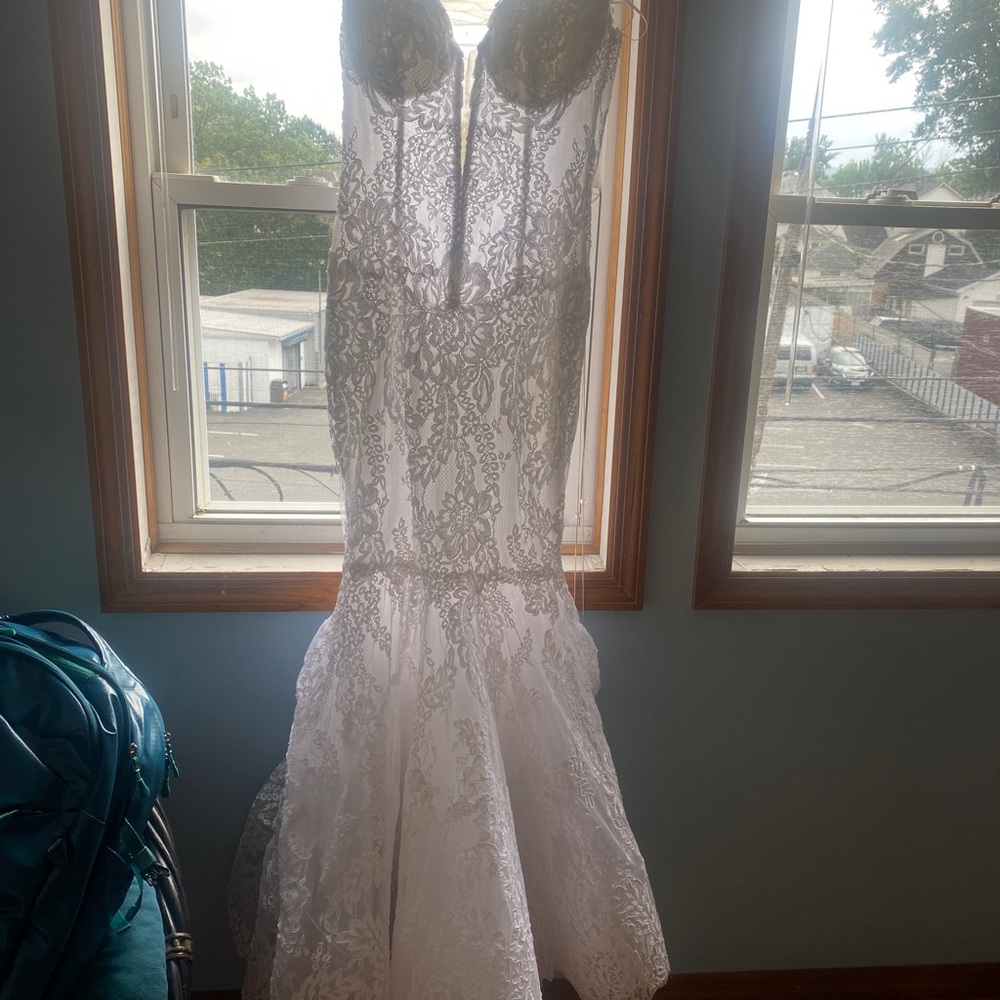 Pnina tornai pure white wedding dress